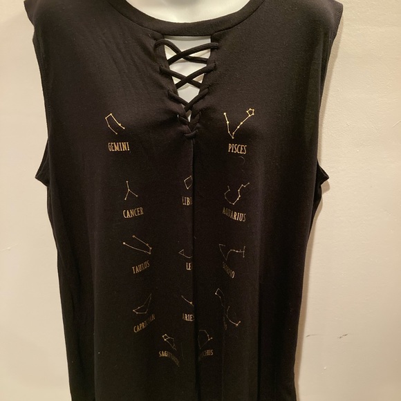 🎉Modern Lux 1X black zodiac gold foil high v neck tunic tank top lace up front - Picture 1 of 8